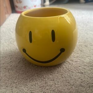 Yellow Smiley Face Planter